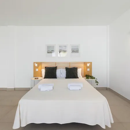 Altos Arbea 8b By Escape * Playa Blanca (Lanzarote)